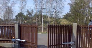 Купить распашные ворота из штакетника Дмитров, цена от 2700 руб.